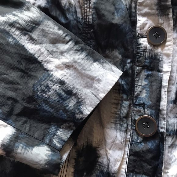 Chico’s size 3 Button Down Jacket Swishy Windbreaker Modern Shabby Chic - Picture 3 of 5